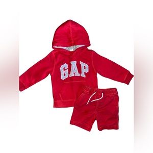 Gap bundle hooded sweatshirt and shorts size 4T